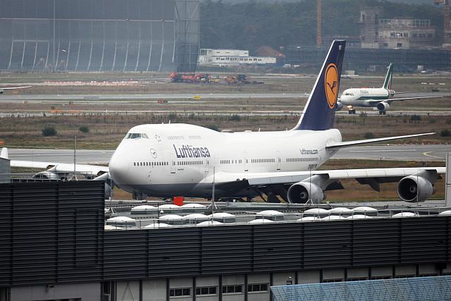 Read more about the article Die Lufthansa kehrt in die Gewinnzone zurück