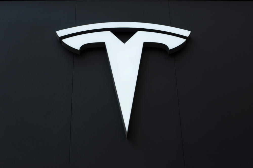 Read more about the article Tesla-Aktie: Die Milliarden-Investition!