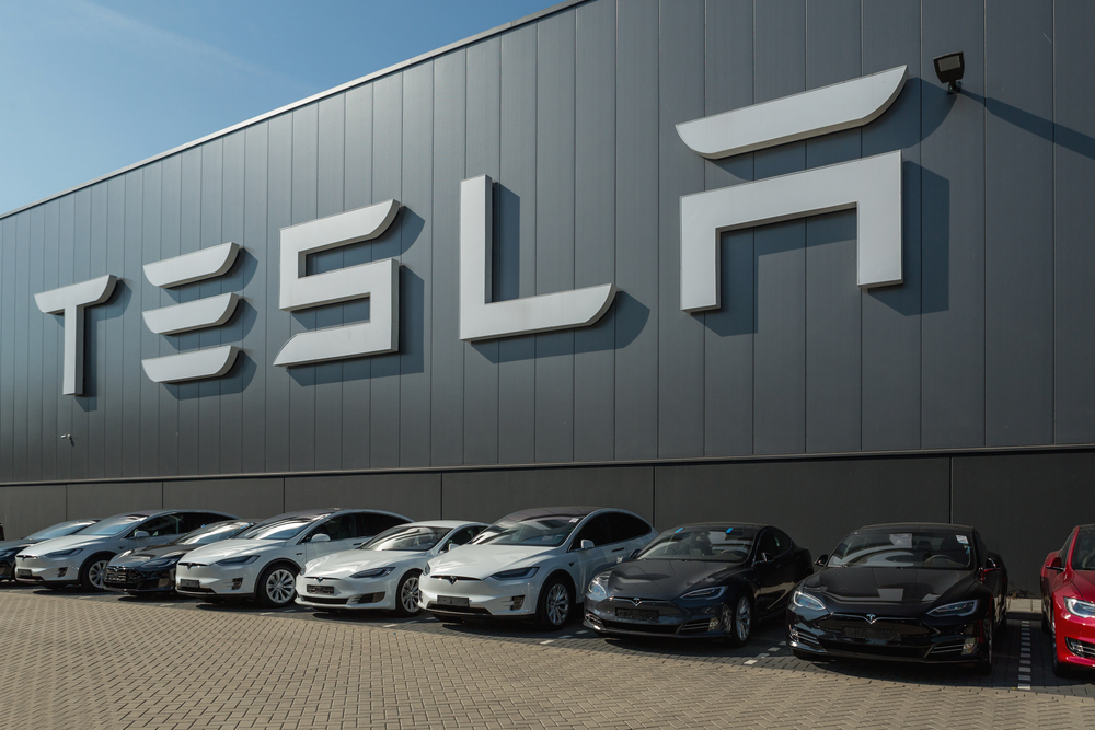 Read more about the article Tesla-Aktie: Preis-Knaller!