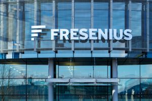 Read more about the article Steigende Quartalsprognosen für Fresenius Medical Care trotz aktueller Kursverluste
