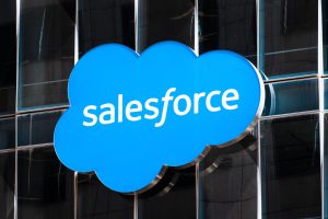 Read more about the article Salesforce Quartalsbilanz: Umsatz- und Gewinnsteigerung erwartet trotz negativem Kurstrend