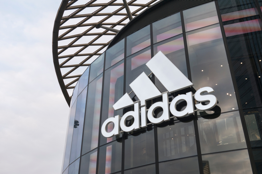 Read more about the article Adidas: Analysten sehen Potenzial – Kursziel von 194,82 EUR