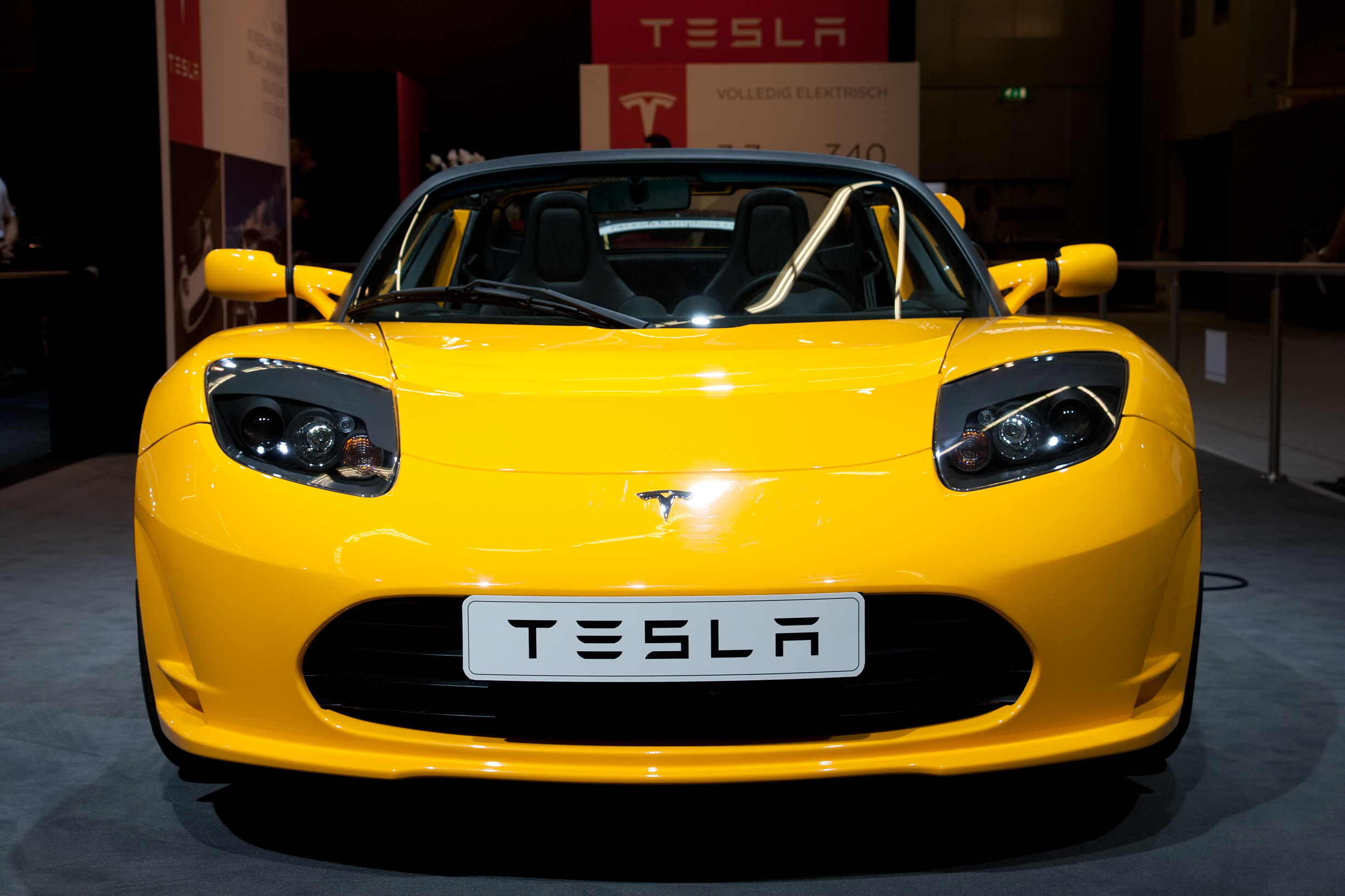 Read more about the article Tesla-Aktie: Millionenverkauf durch Senior Vice President!
