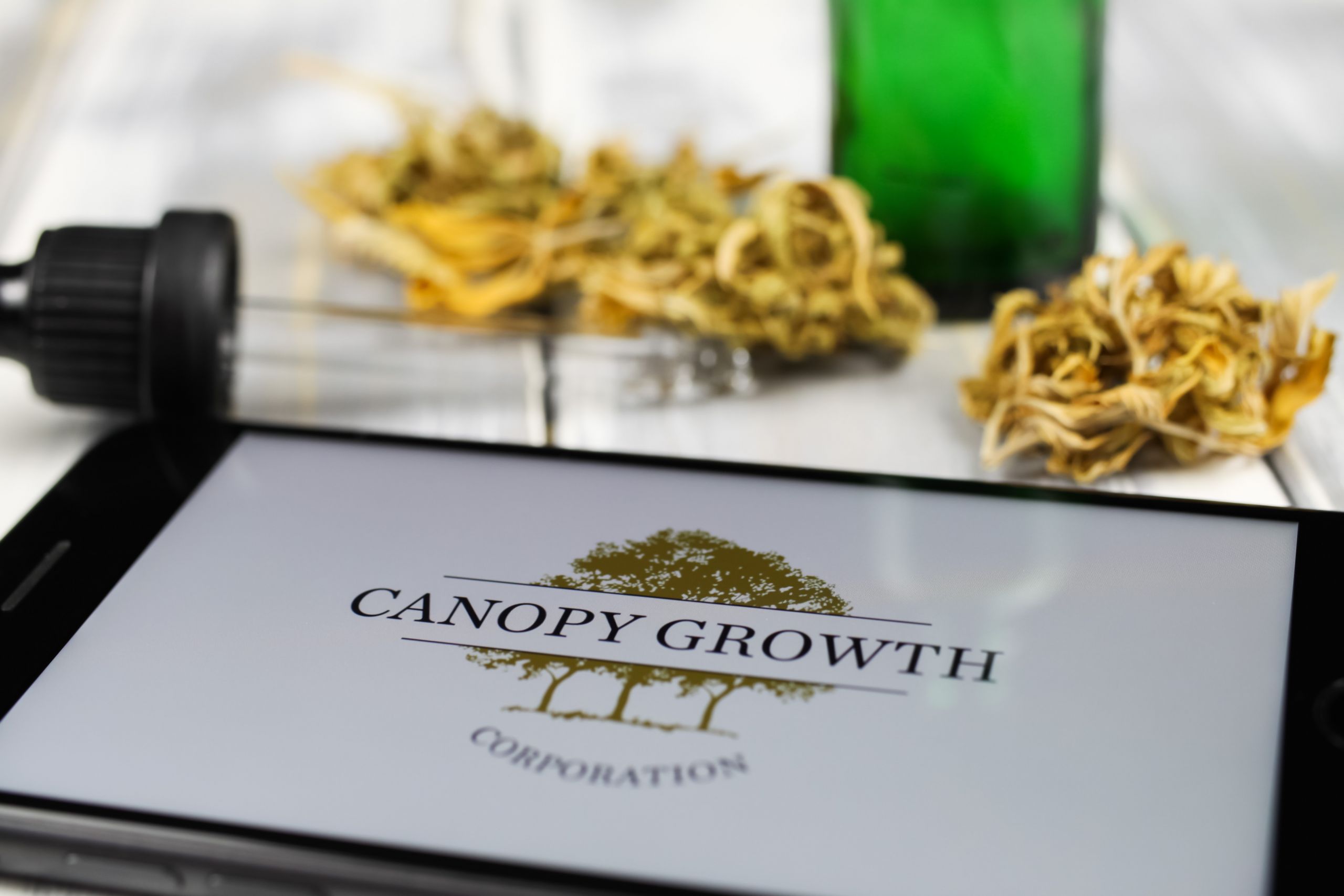 Read more about the article Canopy Growth Quartalsbilanz: Analysten erwarten Umsatzrückgang und sinkende Gewinnzahlen